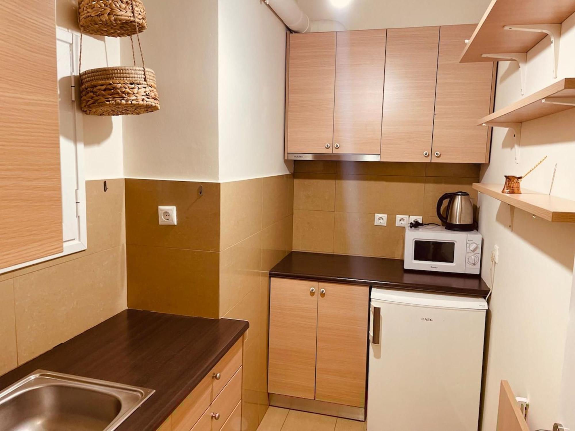 Iris Apartment By Superhost Hub Афины Экстерьер фото